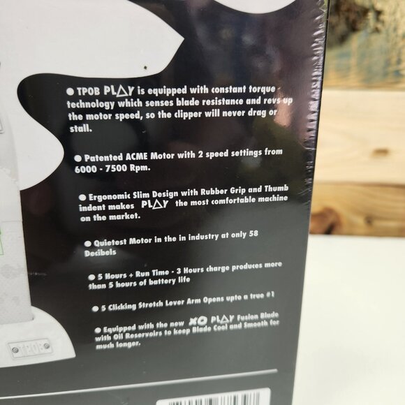 TPOB Play Clipper - WHITE OUT Edition - W CHARGING STAND NEW IN BOX SEALED - Picture 7 of 10